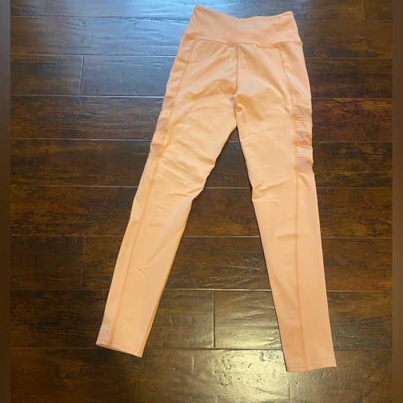 Fashion nova leggings - Picture 2 of 2